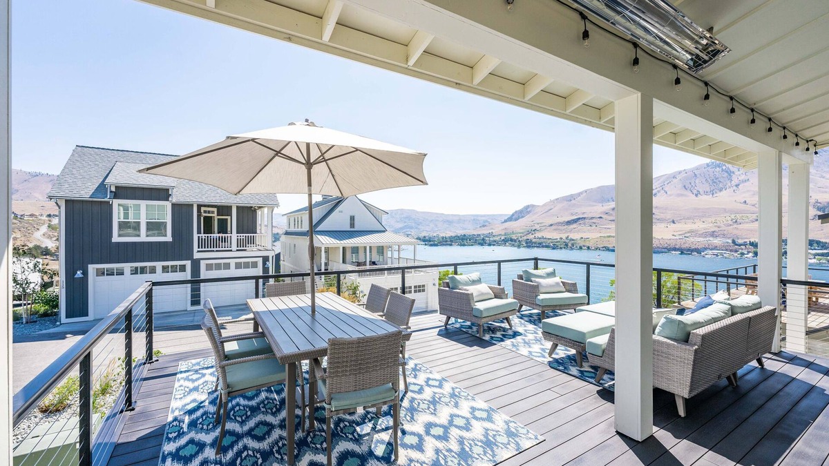Chelan House | Welcome to Shore Beats Work at The Lookout at Lake Chelan