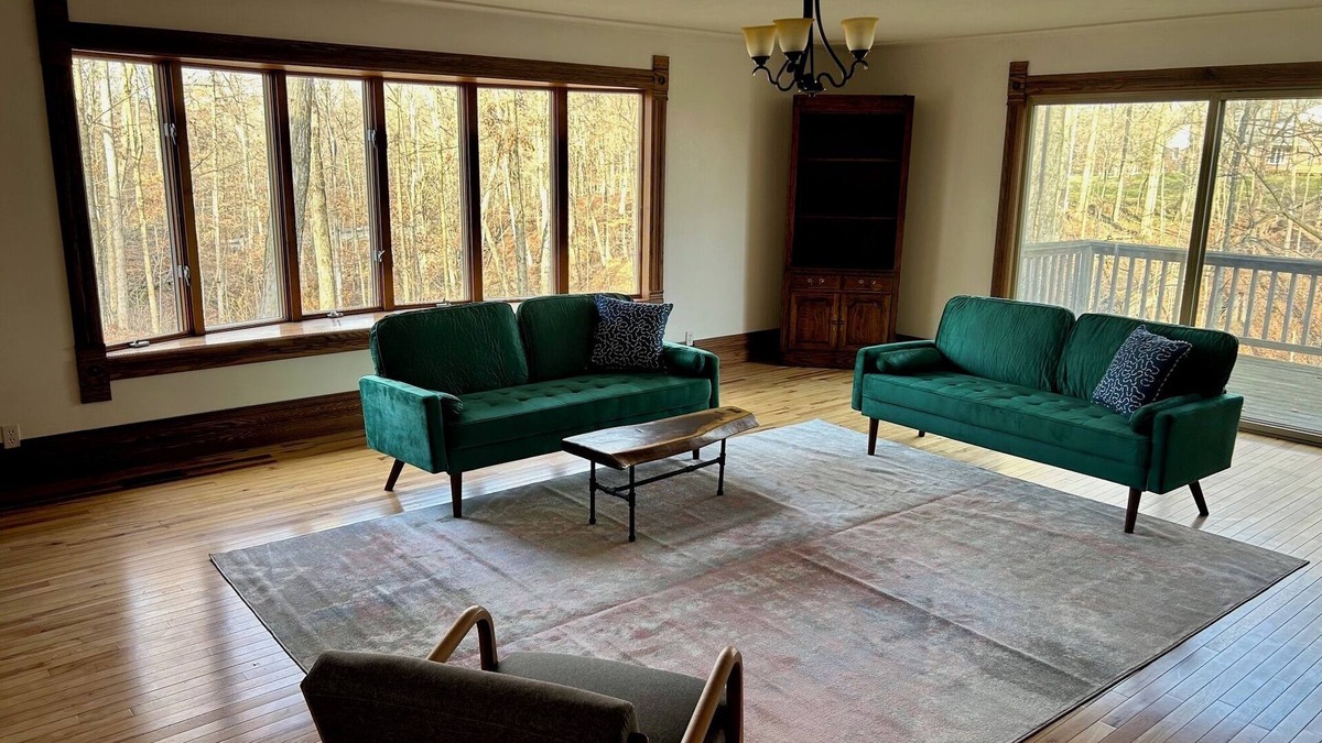 Melmore House | Welcome to St. John’s Hollow Retreat! Charming 3-bedroom house outside of Tiffin