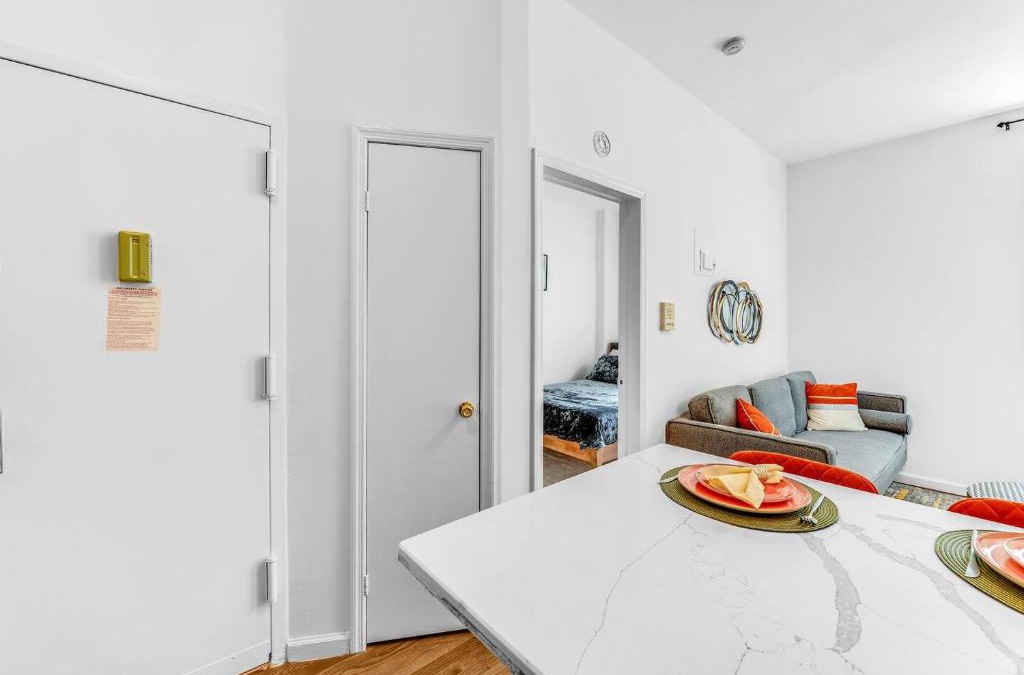 Park Slope Apartment | Welcome to “Sunny Park Slope Retreat”!