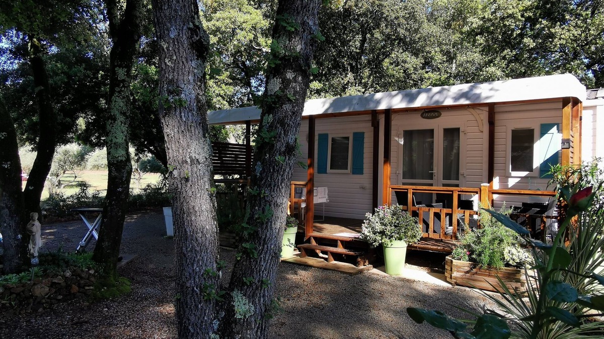 Sillans-la Cascade House | Welcome to the var!