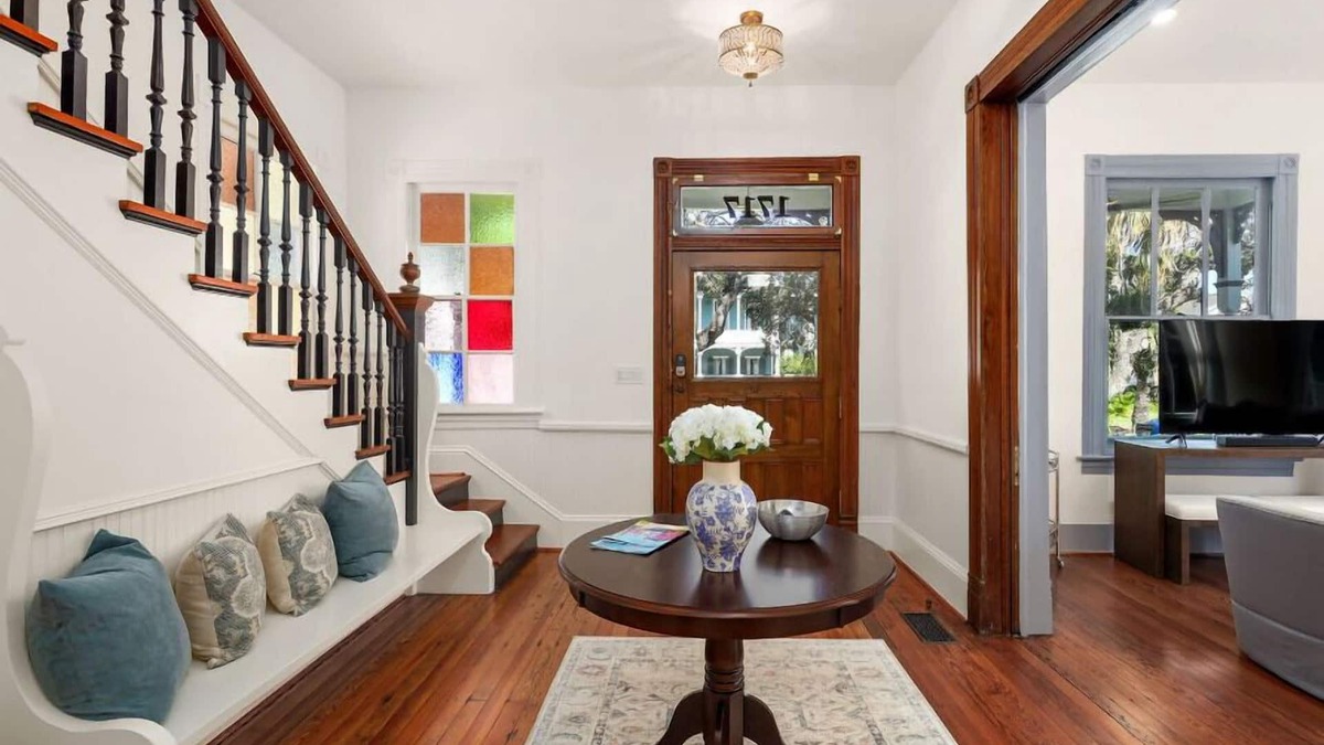 San Jacinto House | Welcome to The Blue Owl!