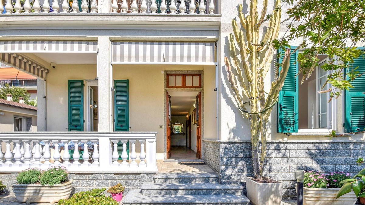 Borgio Verezzi Apartment | Welcome to the charming Italian Riviera of Flowers