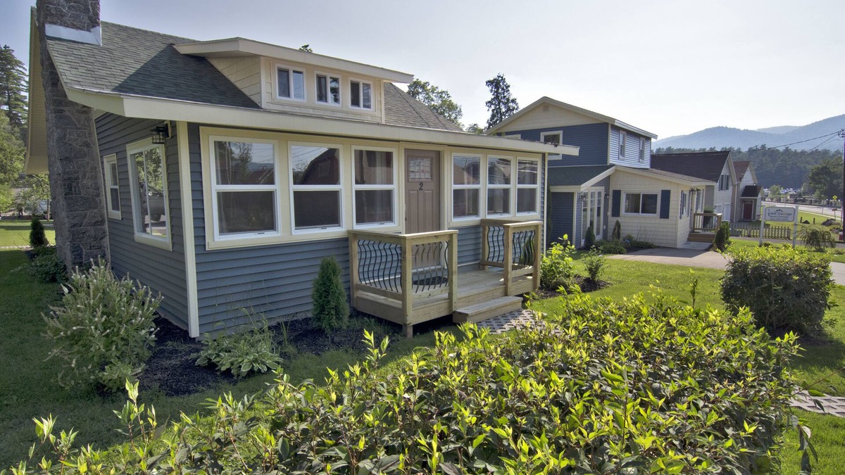 Lake George Cottage | Welcome to The Corner Cottage