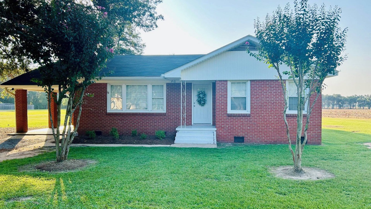 Mansura House | Welcome to "The Country Cottage"
