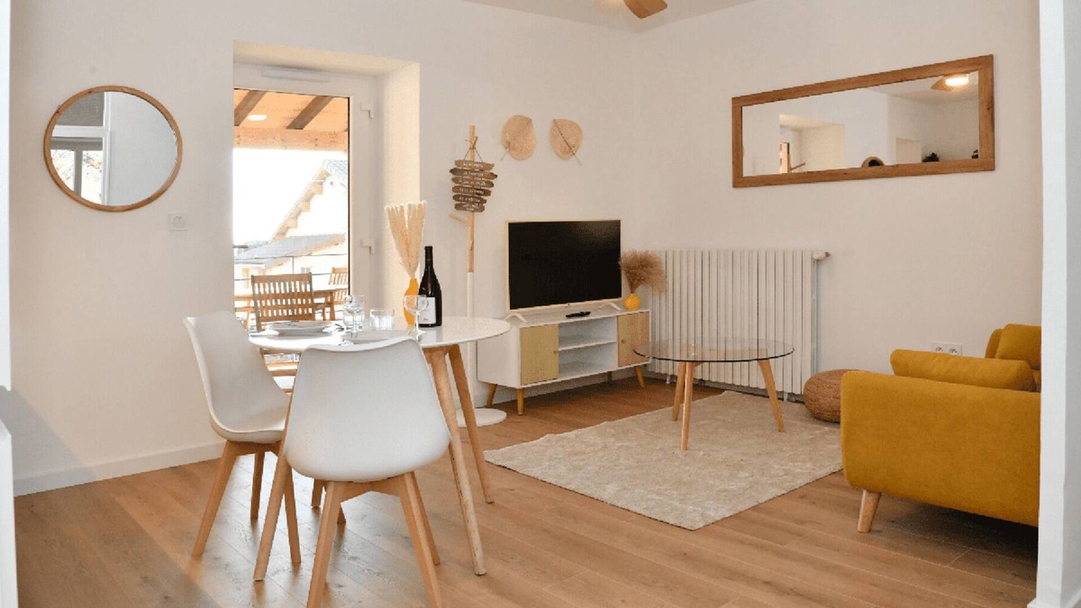La Cote-Saint-Andre House | Welcome to the" Domaine des étoiles" Enjoy a moment of escape and fun!