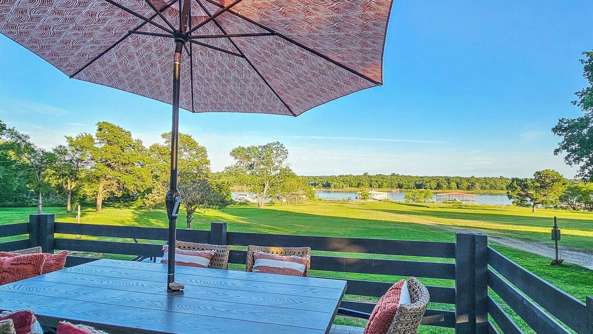 Porum House | Welcome to The Duchess Den | Lake Eufaula, OK