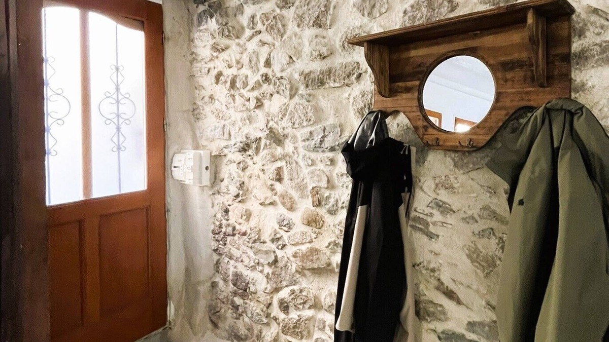 Molitg-les-Bains Villa | Welcome to the Casita and its large terrace in the heart of the historic village