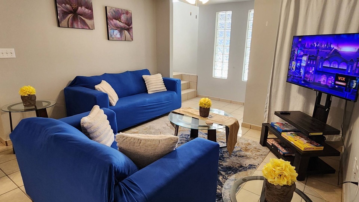 Edinburg House | Welcome to The Gathering Place Wi-Fi, Games, Comfort and More
