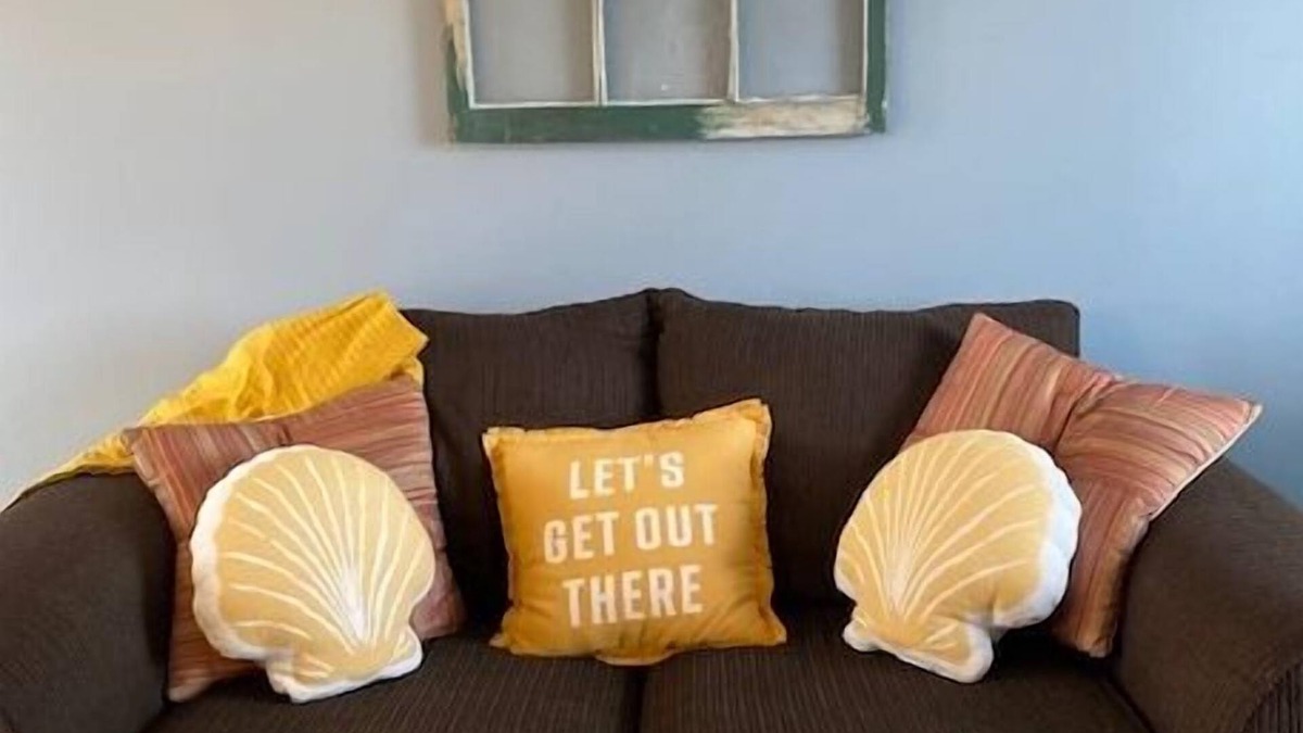 Port Austin House | Welcome to The Huron Host in Port Austin!