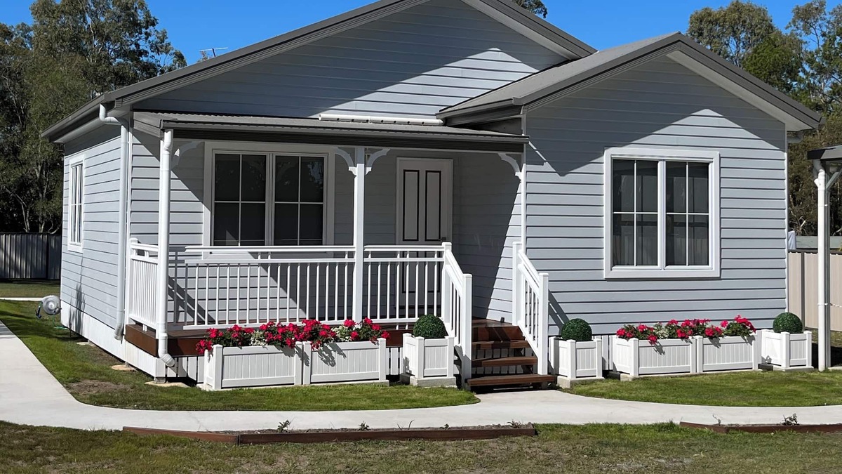 Burpengary House | Welcome to The Inn Between, Your Home Away From Home