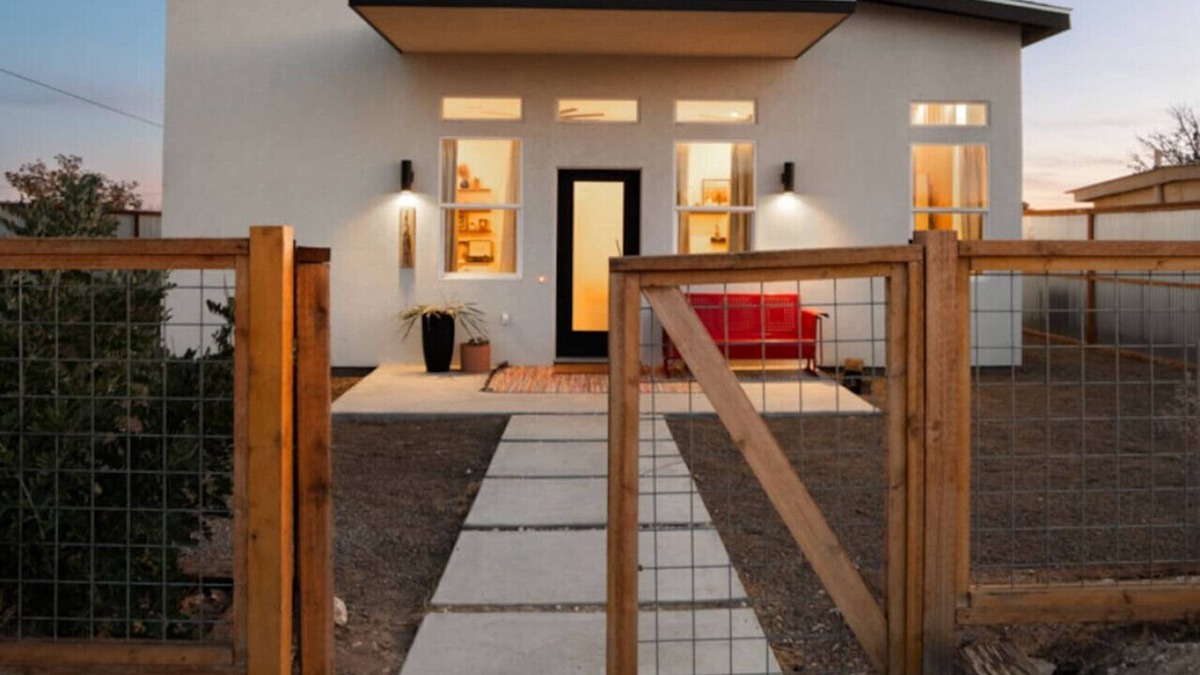 Marfa House | Welcome to the Milky Wayfarer
