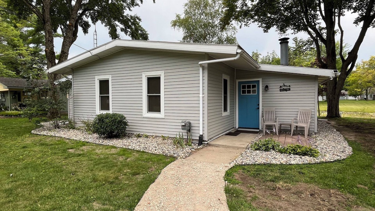 Hope Cabin | Welcome to the perfect family weekend retreat!