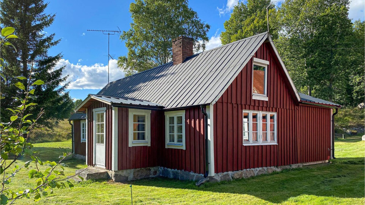 Laholm Municipality House | Welcome to the quiet nature.