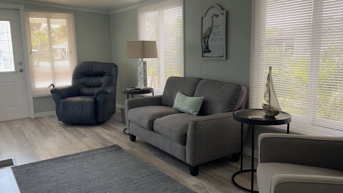 Port Richey House | Welcome to the Salty Mermaid! Close to the best beaches and springs!