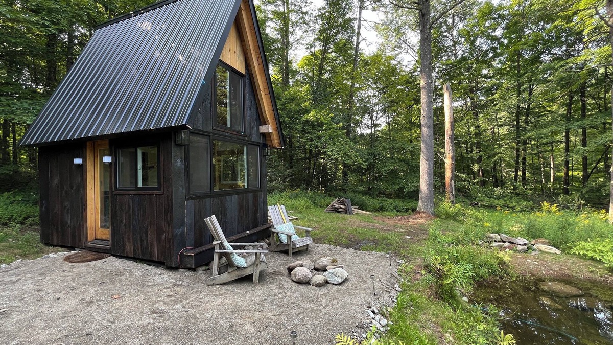 Huntington Cabin | Welcome to the Tiny Timber an off grid timber framed tiny house in the woods