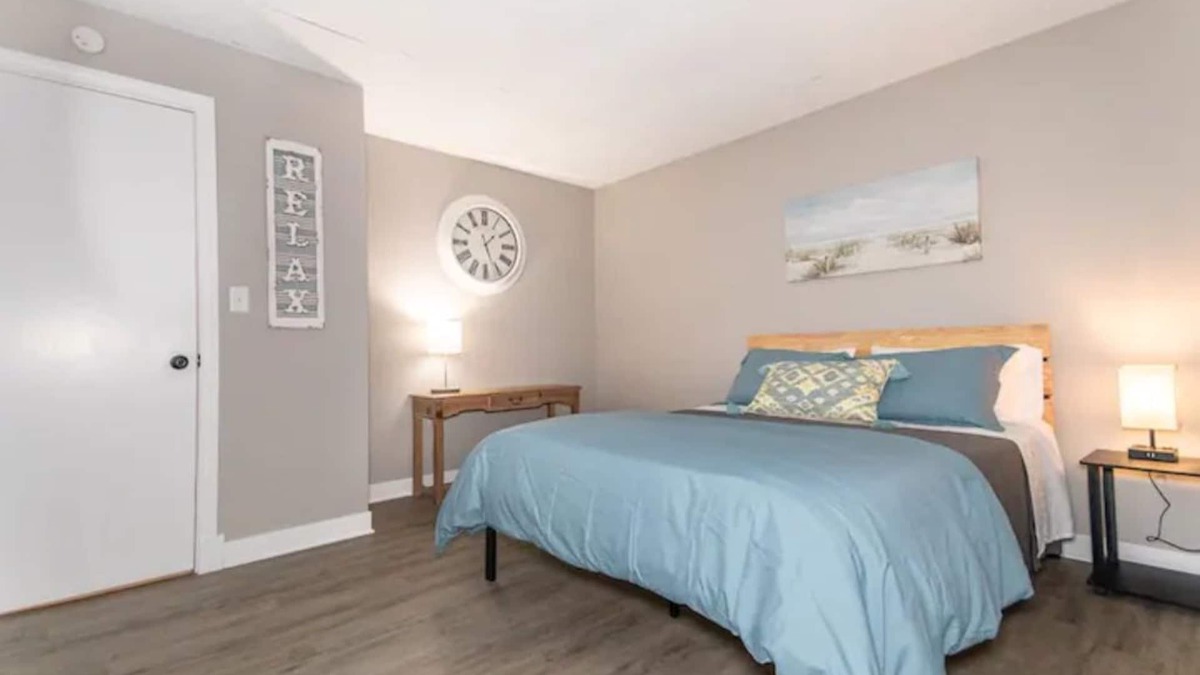 Fairport Harbor Apartment | Welcome to the Lakeside Suite! Enjoy!