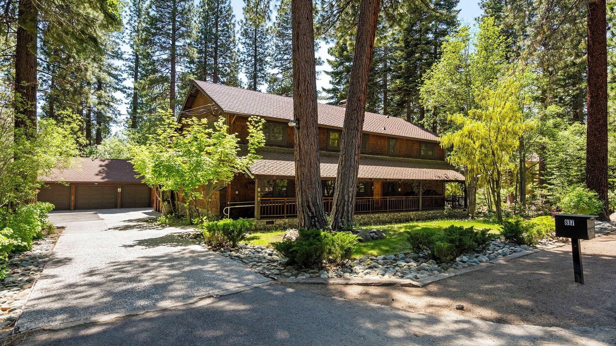 Incline Village House | Welcome to the Ponderosa Pine property