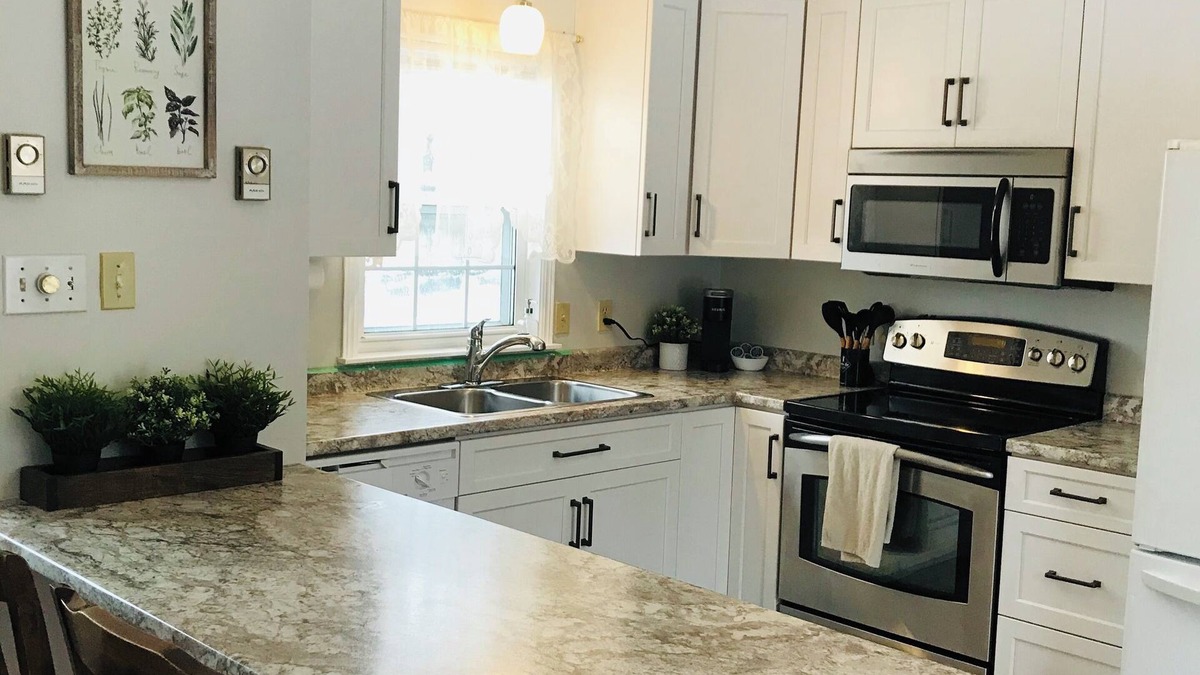 Kings County House | Welcome to the Woodland Home, only minutes from the Bay of Fundy.