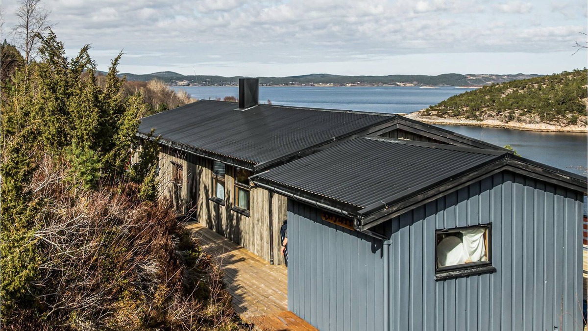 Hemne House | Welcome to this cabin in the fjord and island landscape near Trondheim.