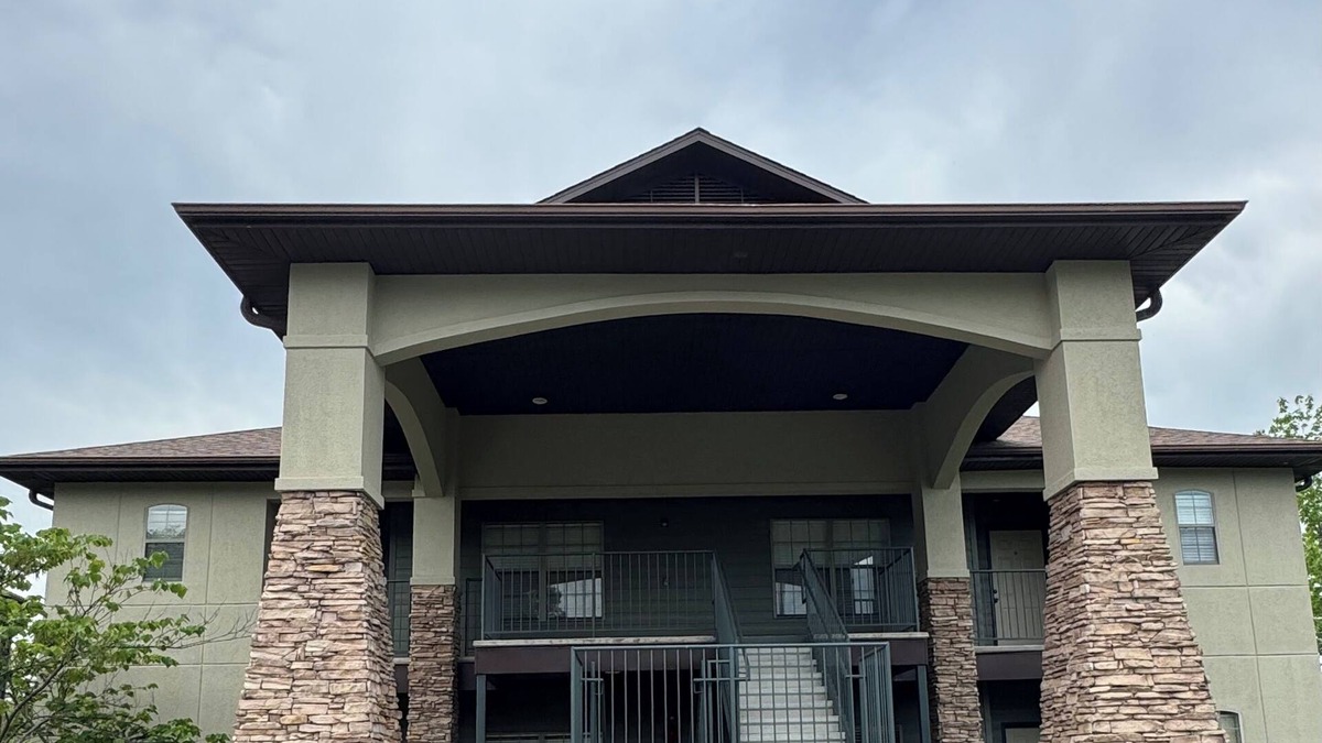 Branson West Condo | Welcome to this charming 2-bedroom condo located 5 mins from Silver Dollar City!