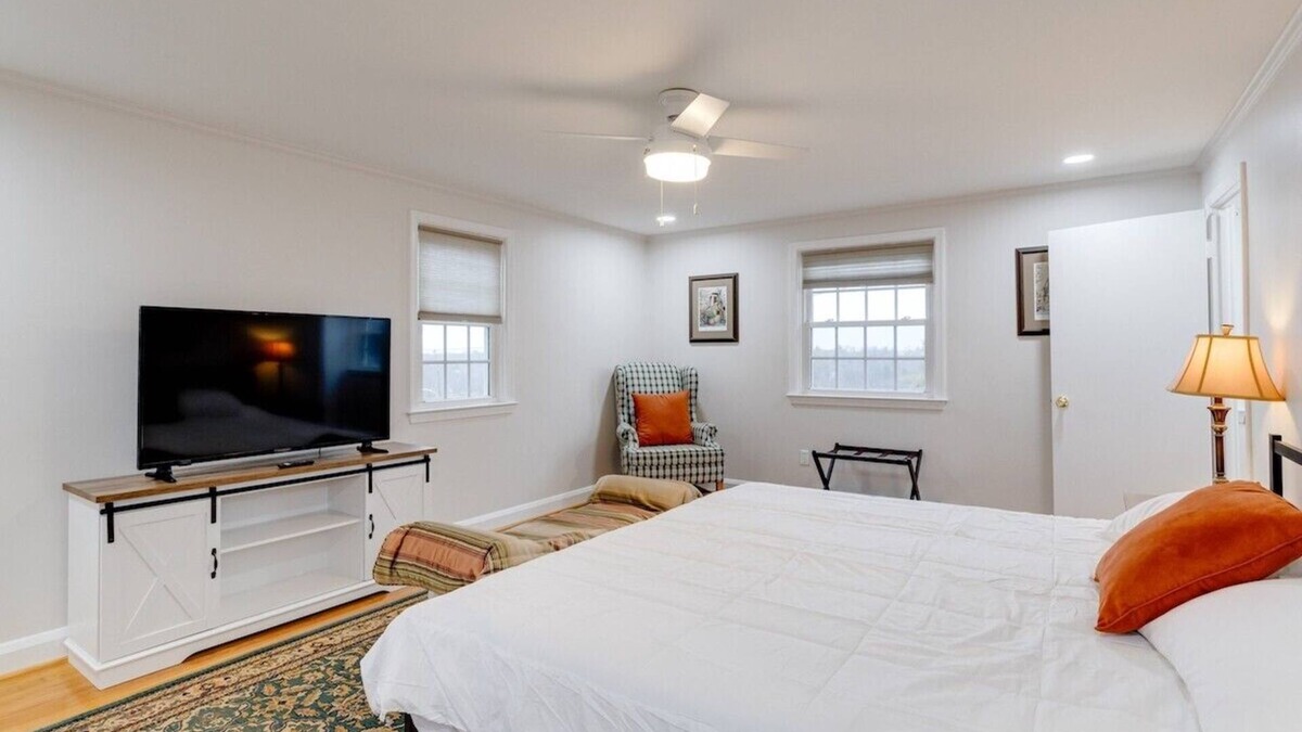 Towson House | Welcome To Tigertown! 4 Bd House