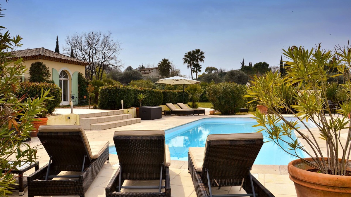 Chateauneuf-Grasse Villa | Welcome to Villa Lavande - French Countryside Oasis