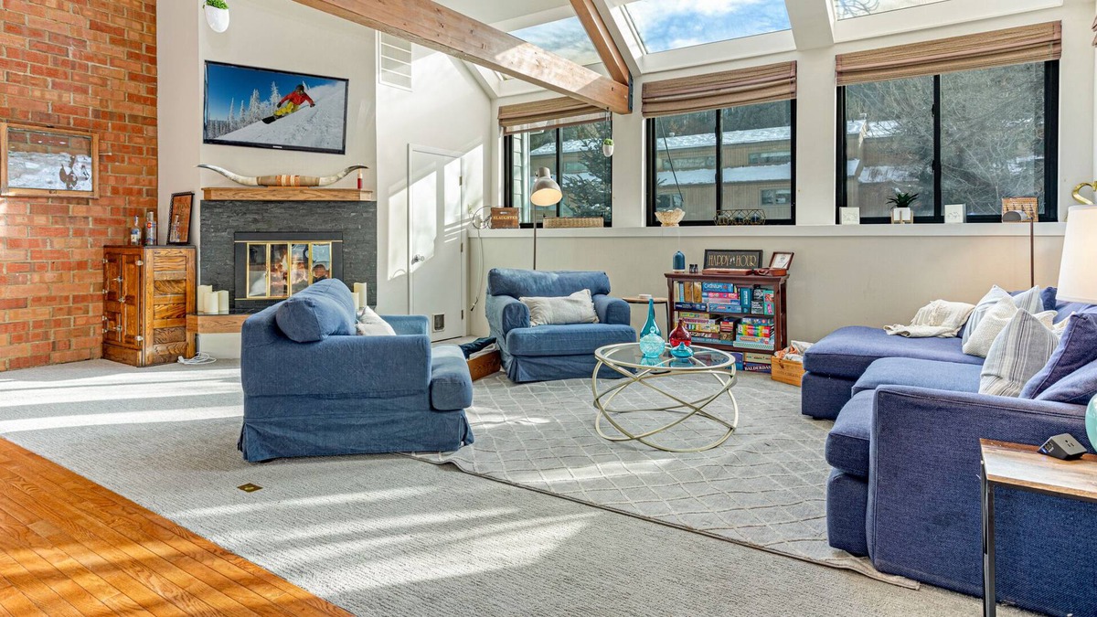 Eagle-Vail House | *Welcome to Vailhalla* Townhome I Minutes to Vail & Beaver Creek