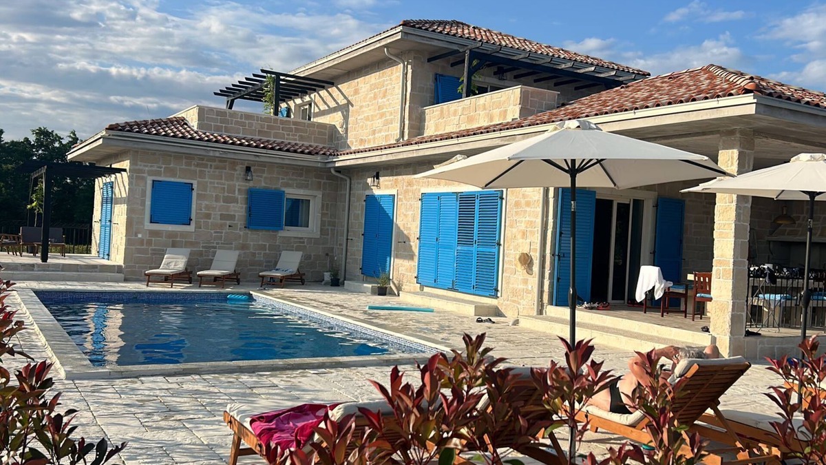 Prkacini Villa | Welcome to Villa Mare Blue, at a charming location close to Rovinj
