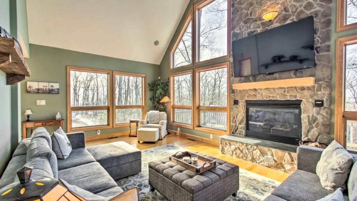 Laurel Ridge House | Welcome to Winterhaven! 5BR/4BA .5mi from lodge!