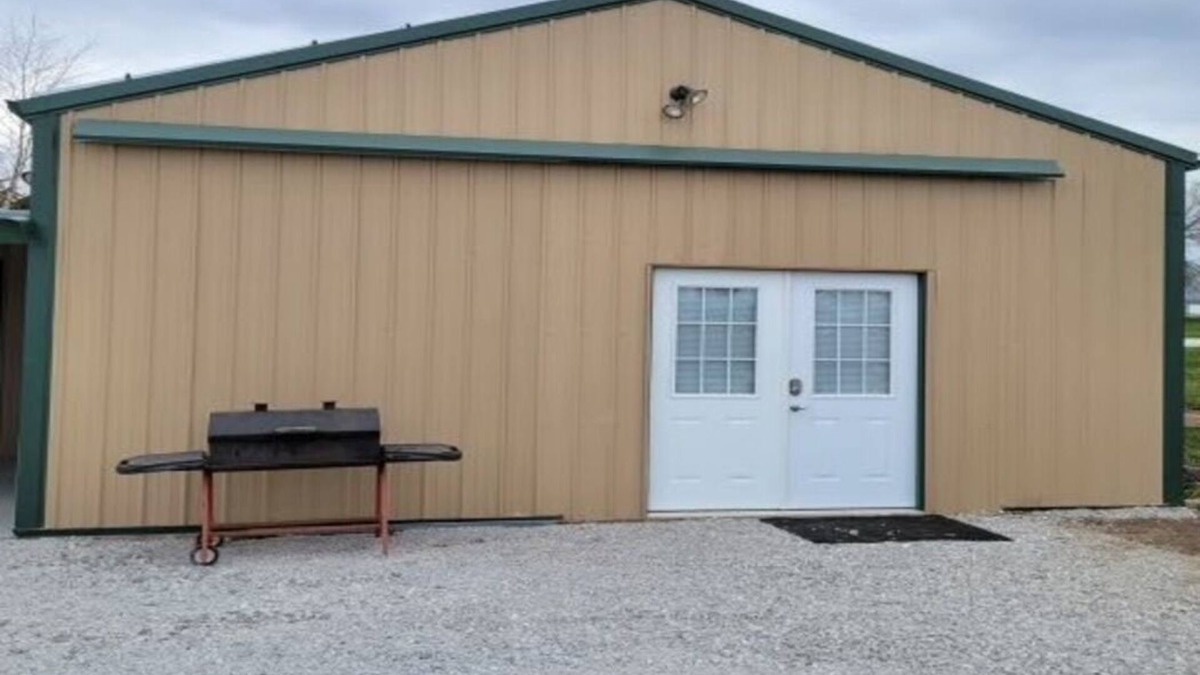 Santa Fe Cabin | WELCOME TO WESTHOFF CAMPGROUND BUNKHOUSE