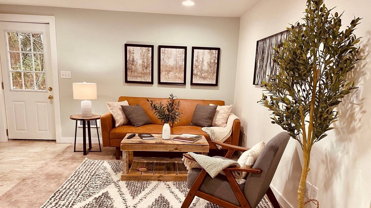 Clinton Cottage | Welcome to Whidbey's Bluff Cottage!