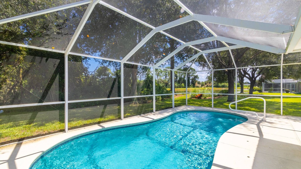 New Smyrna Beach House | Welcome to your beach and golf vacation paradise in idyllic New Smyrna Beach!