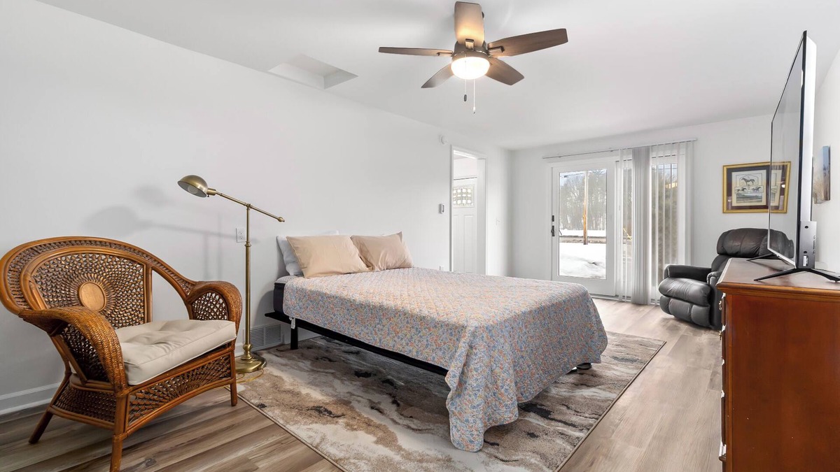 Saratoga Springs Apartment | Welcome to your comfortable retreat in Saratoga Springs!