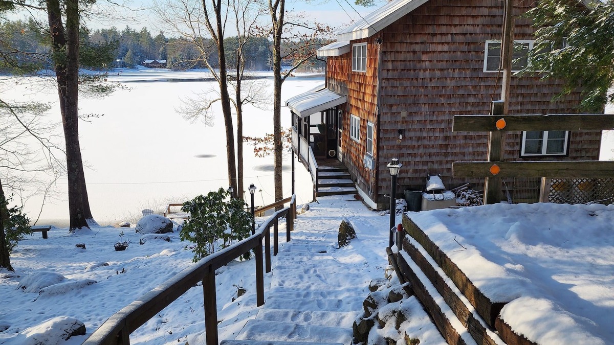 Hillsboro House | Welcome to your 4-season escape