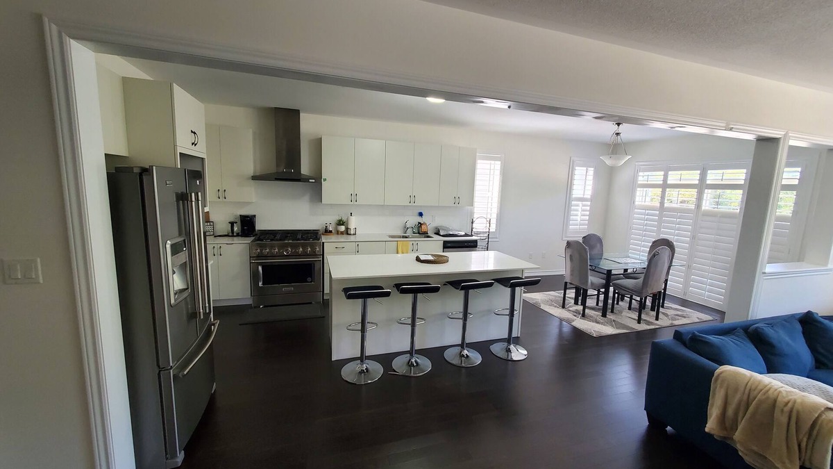 Lindsay House | Welcome to your Modern and Cozy Kawartha Getaway.
