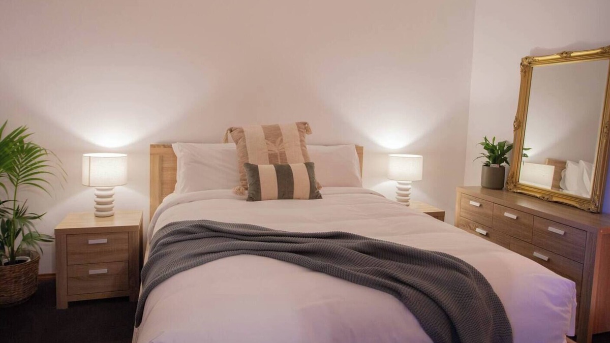 Horsham House | Welcome to your home away from home, perfectly located across from Wimmera Hospital in Horsham