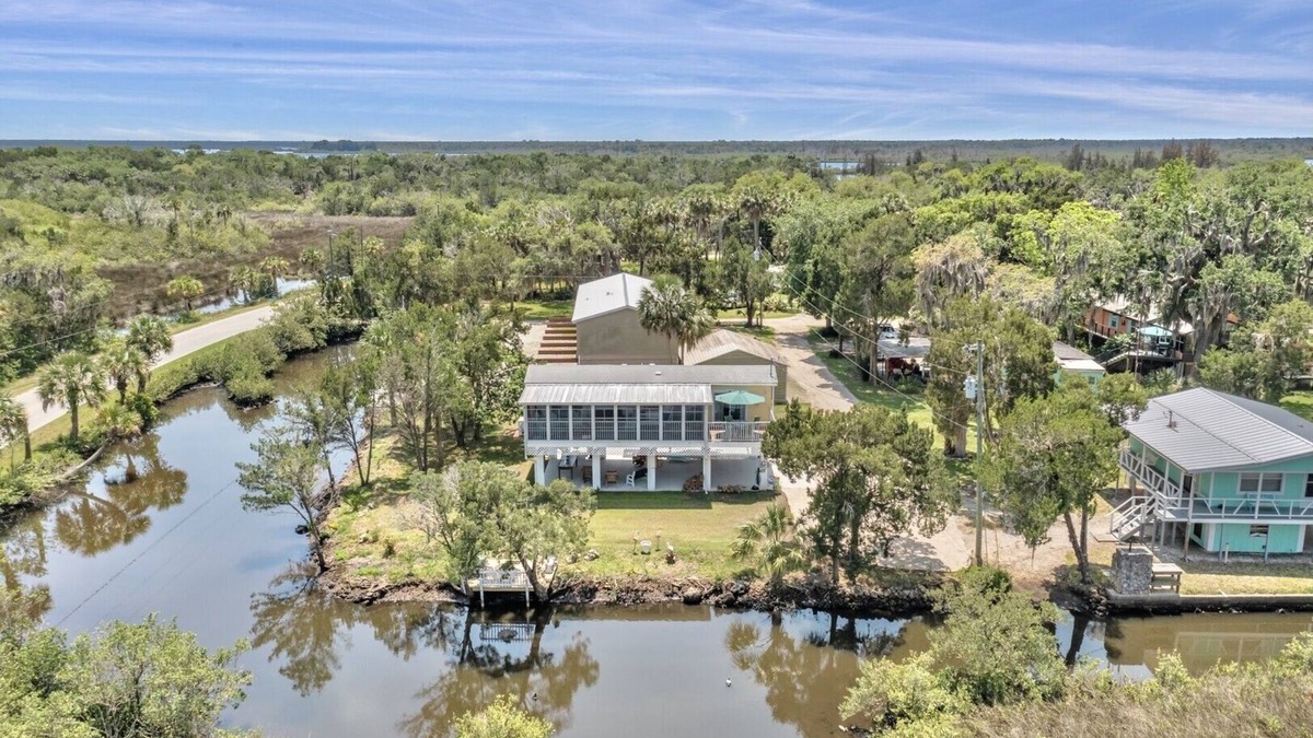 Crystal River House | Welcome to your peaceful oasis, TheeNest, a hidden paradise
