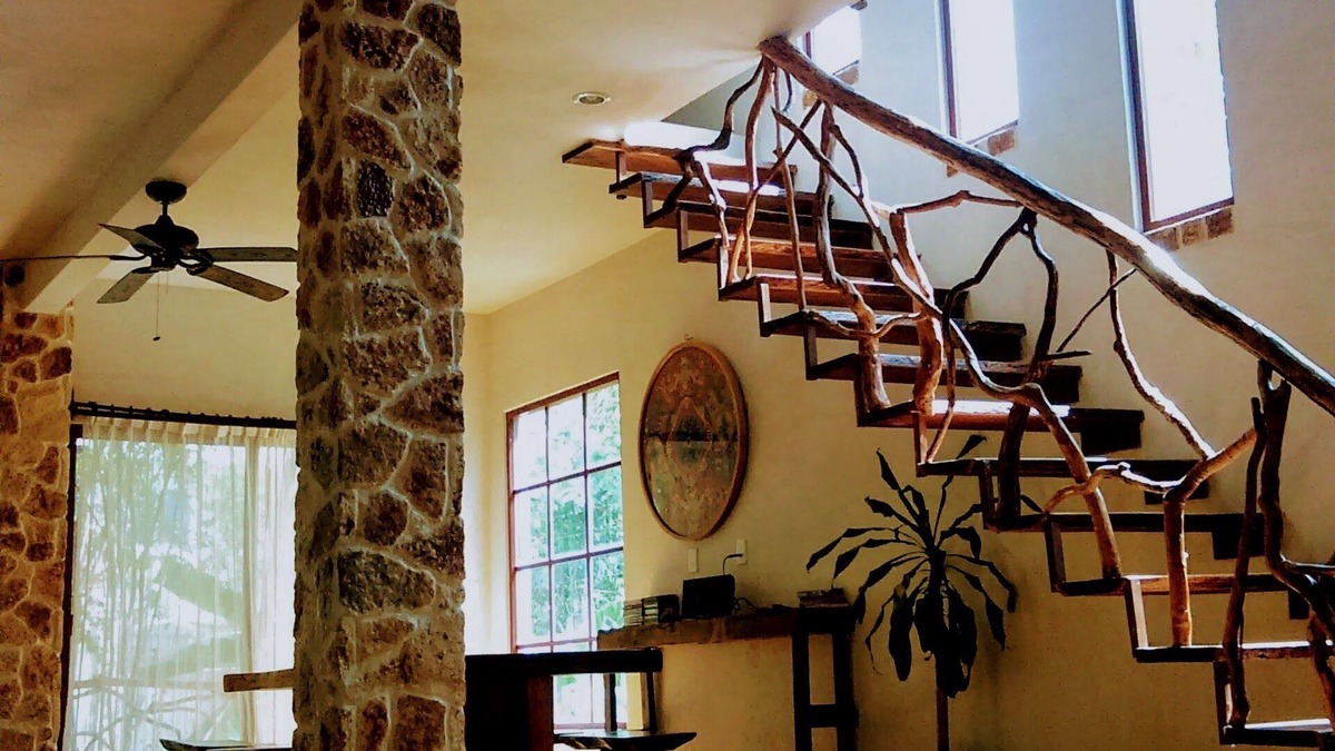 La Veleta House | WELCOME TO YOUR PARADISE! SOULFUL LOFT 10 MIN DRIVE TO THE BEACH & 5 TO CENTER