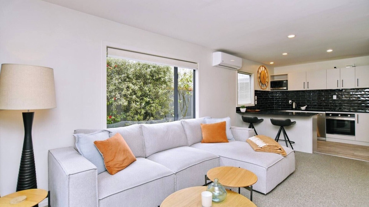 Edgeware House | Welcome to your urban getaway - 7 day special deals