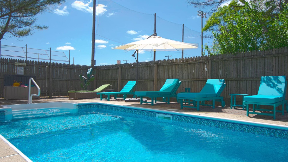 Point Pleasant House | Welcome to your Beach House with a pool!