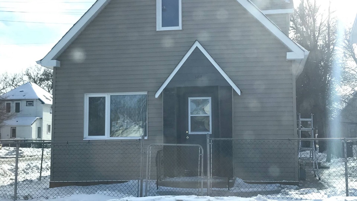Winnipeg House | Welcome, true north strong and free! Come and see Winnipeg, refresh yourself!