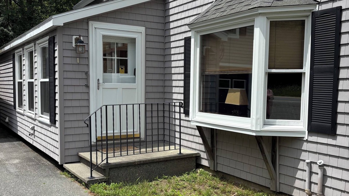 Mount Desert Other | Welcoming 1-bedroom farmhouse on Mount Desert Island