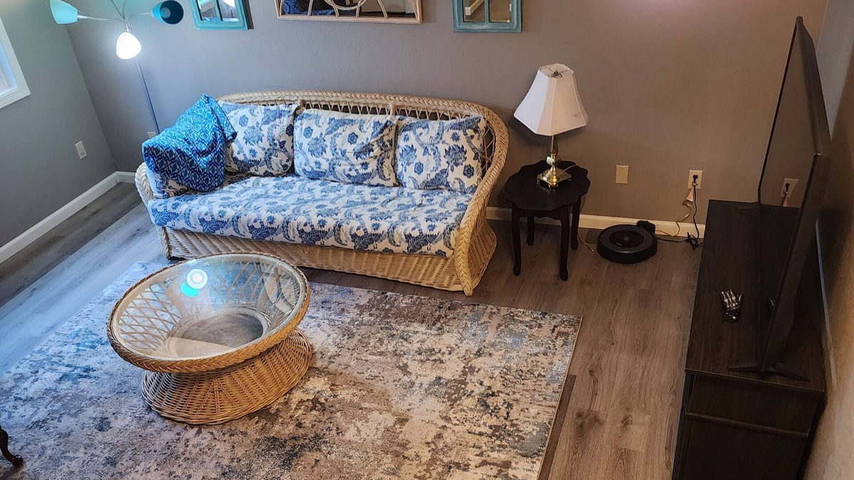 Coos Bay Apartment | Welcoming 2-bedroom apartment with WiFi in Coos Bay