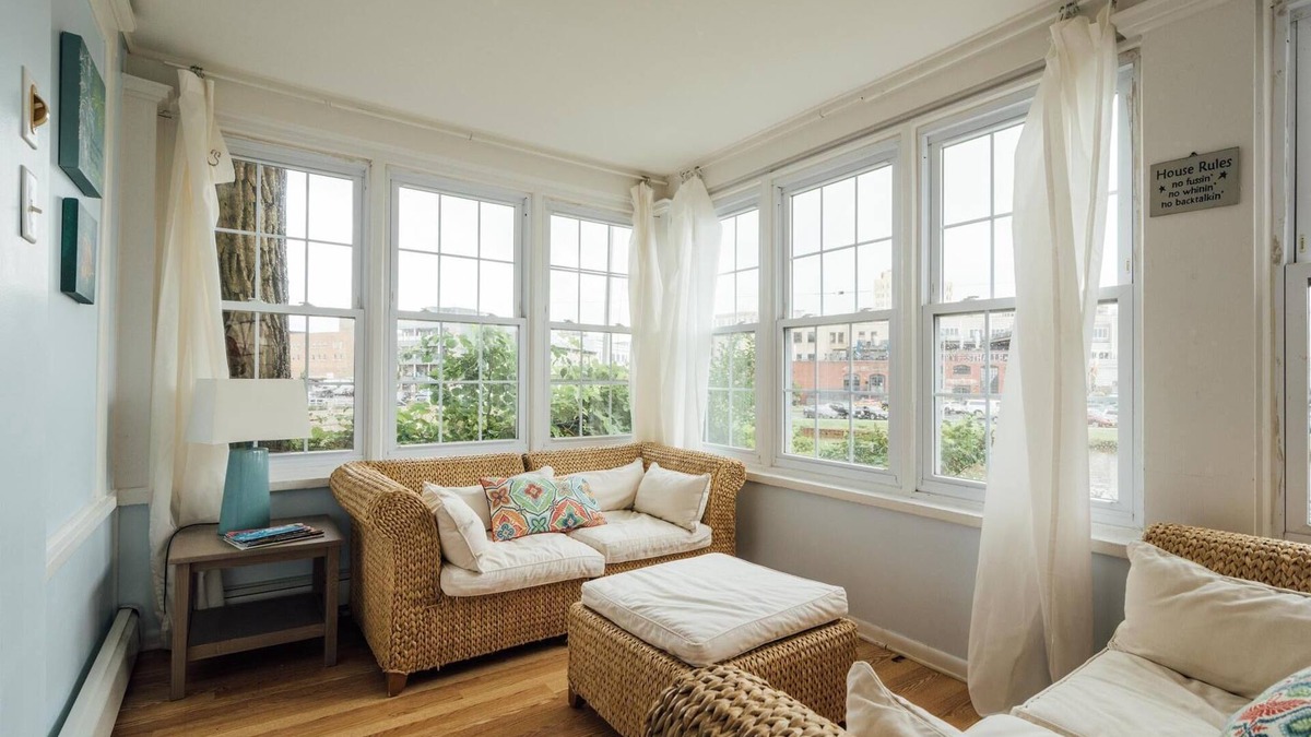 Ocean Grove House | Welcoming 2 BR Haven~ the Porch overlooking Asbury Park