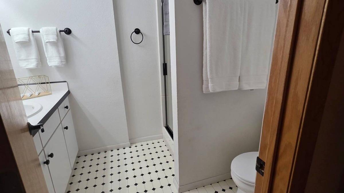 West End Condo | Welcoming 3-bedroom condo with AC in Billings