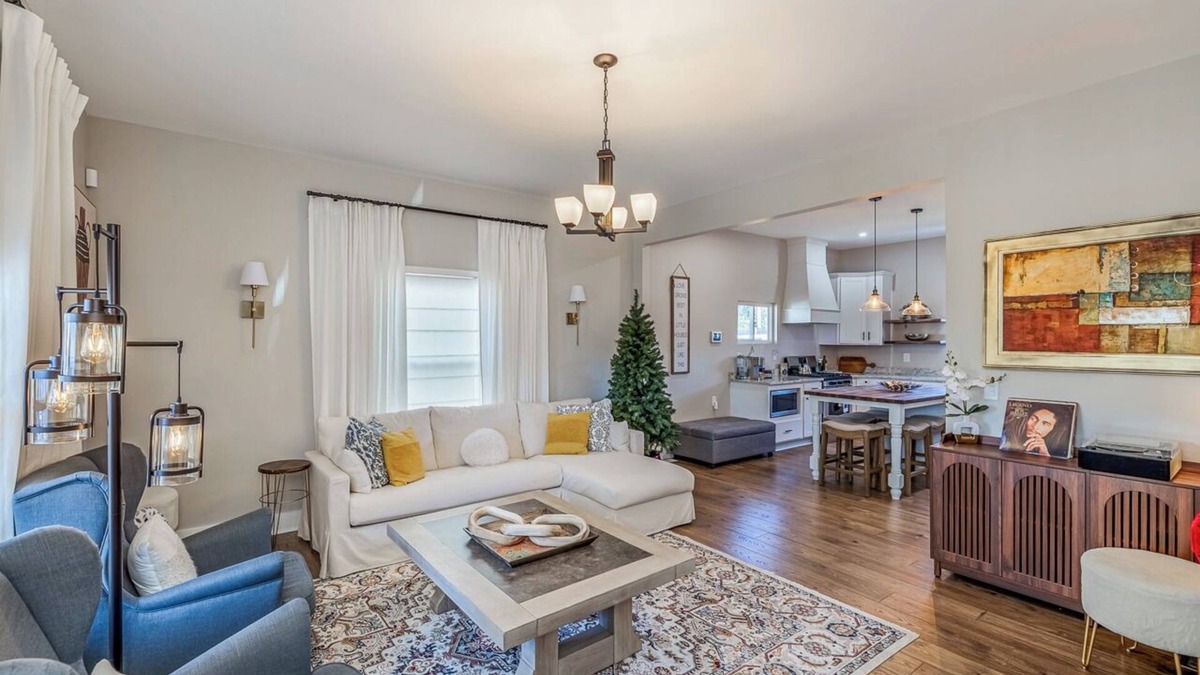 Dunean House | Welcoming cottage in charming Greenville, just minutes from Downtown.