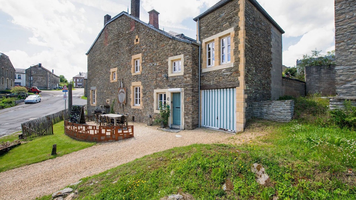 Vresse-sur-Semois House | Welcoming holiday home in Vresse-sur-Semois with terrace