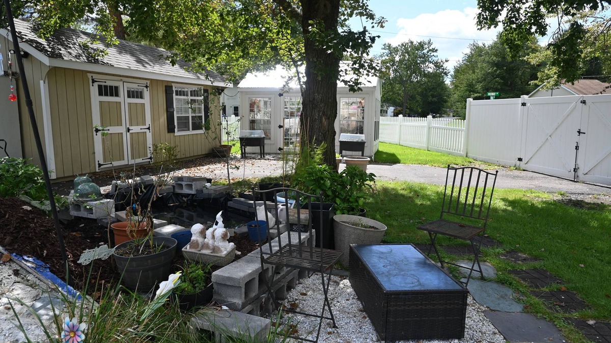 Walton Park House | Welcoming house with one private bedroom and private entrance with bathroom