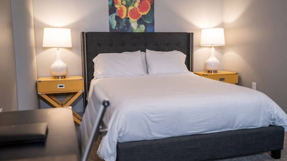 Davenport Apartment | Welcoming Studio in Davenport