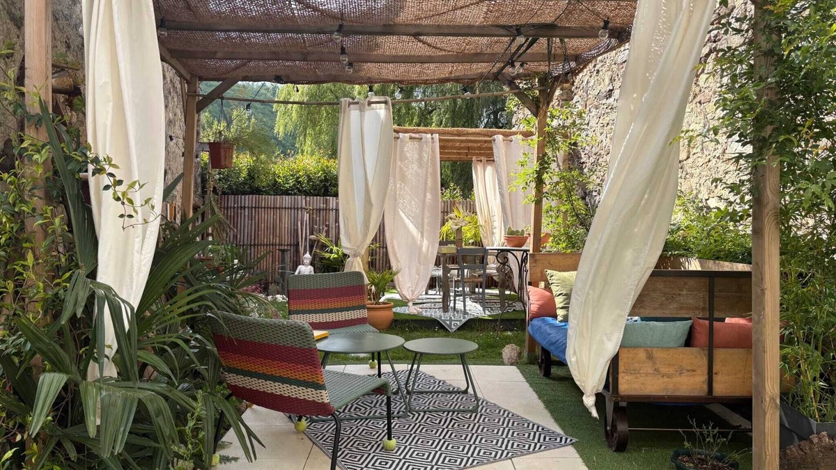 Saint-Paul-de-Jarrat Bed & Breakfast | Well-being gîte in a small hamlet Ideal for families at the foot of the mountains